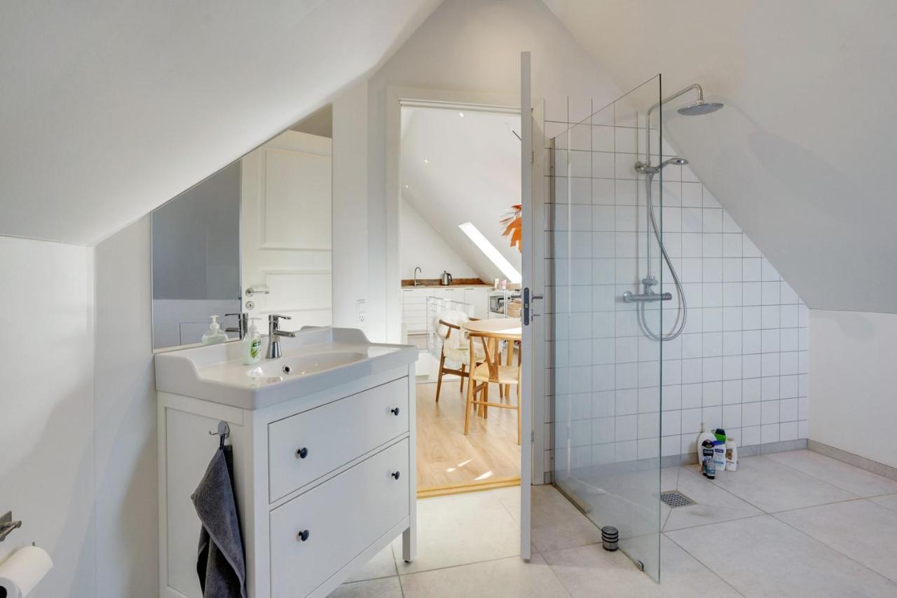 Bath Tub Penthouse In The City Ольборг Экстерьер фото